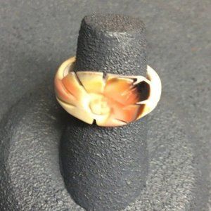 Carved Flower Ring Sz 6 Acrylic Earth Tones Cream Brown Black Retro BoHo Hippie